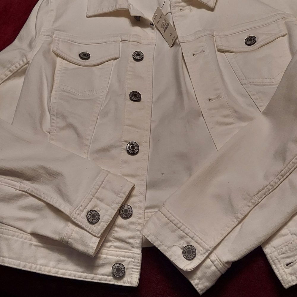 Jacket - Picture 5 of 7